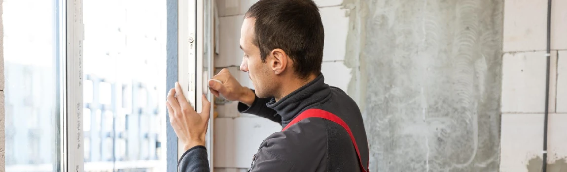 Emergency Cracked Windows Repair Services in West Lealman, FL